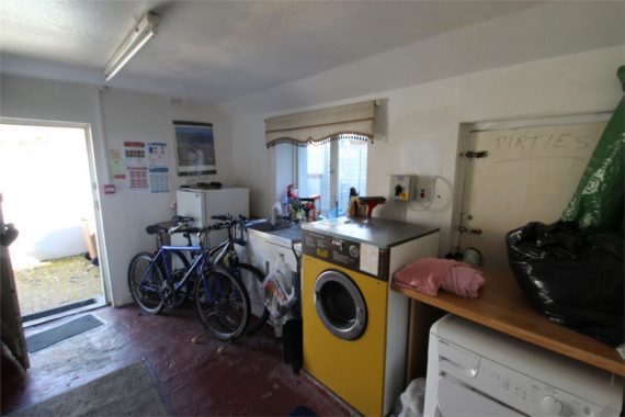 5 Bedroom Terraced